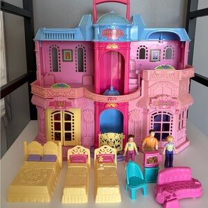 Fisher Price Sweet Streets Grand Hotel Playset (2002)
